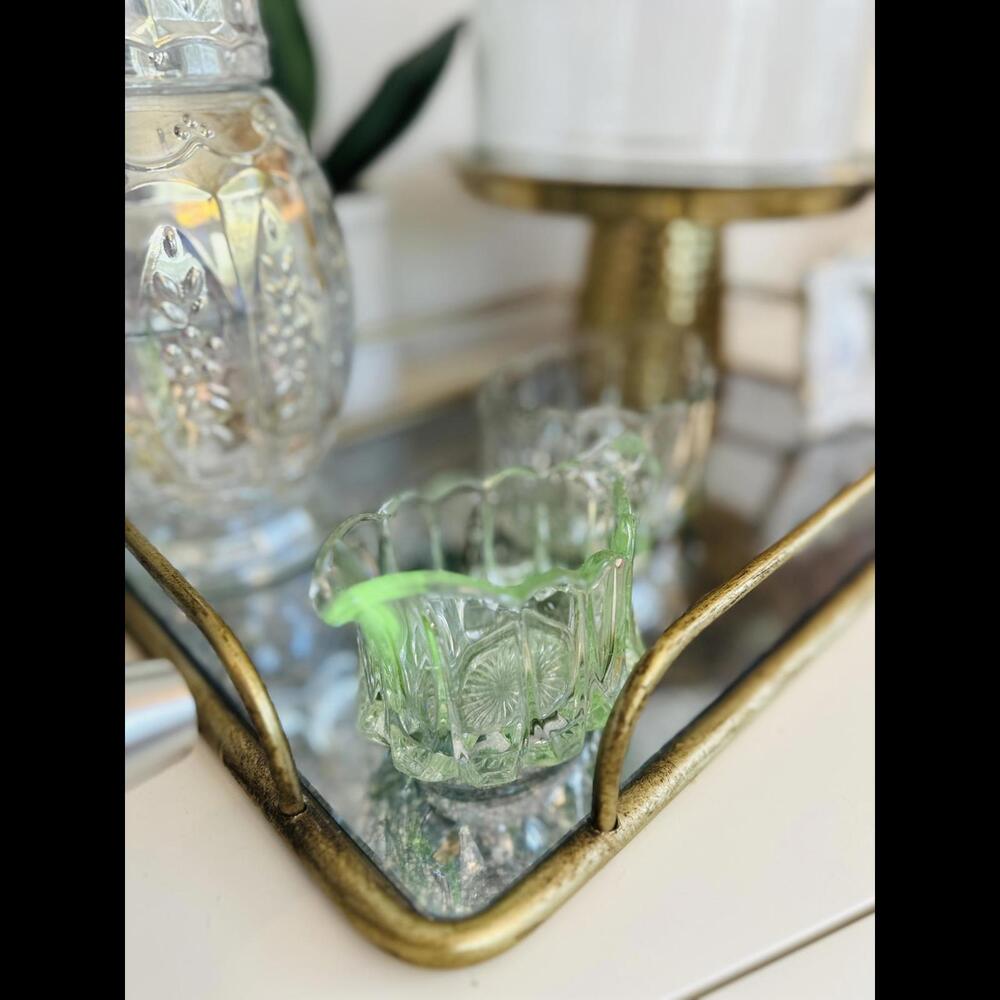 Manganese Glass Set Creamer & Sugar Bowl with Scalloped Rim